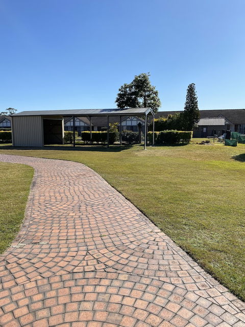 Airport Motel Sir Francis Drake - Accommodation Guide 1