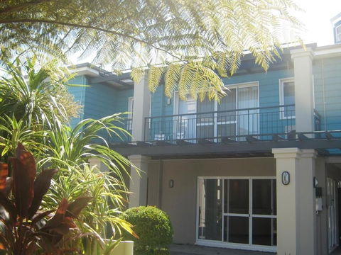C Mandurah Resort - Accommodation Guide 1