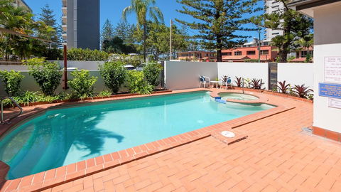 Burleigh On The Beach Holiday Apartments - Accommodation Asia 2
