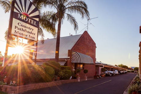 Country Pathfinder Motor Inn - Accommodation Asia 4