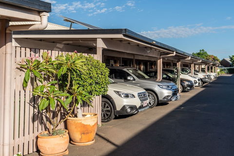 Country Pathfinder Motor Inn - Accommodation Asia 5