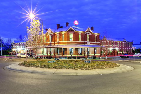 Lake Inn Ballarat - Accommodation China 2