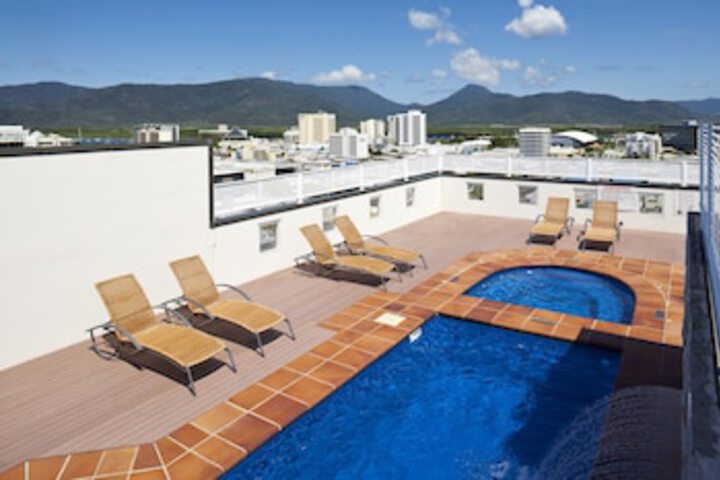 Mooroobool QLD Accommodation China