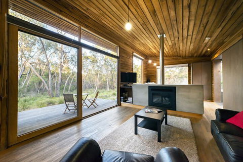 DULC Cabins - Accommodation Guide 2