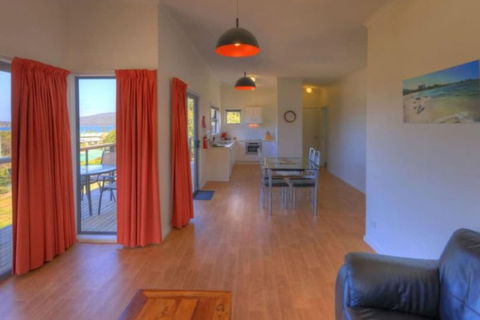 Driftwood Cottages - Accommodation Asia 1