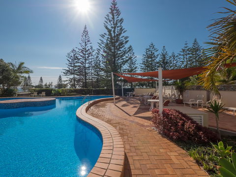 Burleigh Surf Apartments - Accommodation Asia 6