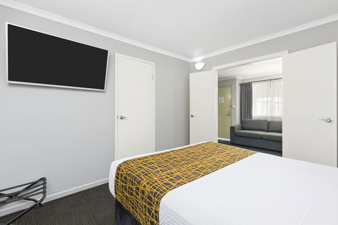 The Stirling Motel - Accommodation Guide 4