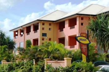 Kacys Bargara Beach Motel - Accommodation Asia 0