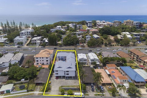 Sunshine Beach Resort - Accommodation Asia 1