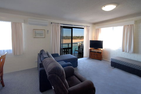 Marcel Towers Holiday Apartments - Accommodation Asia 6