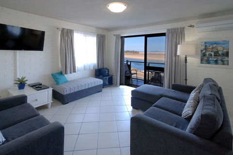 Marcel Towers Holiday Apartments - Accommodation Asia 5