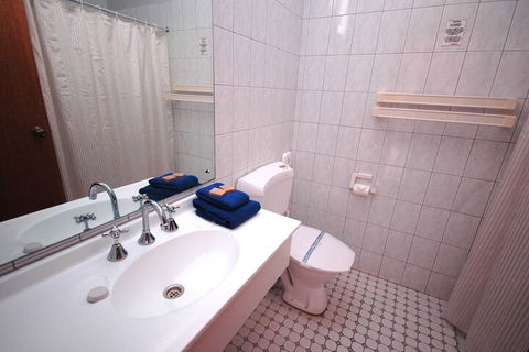 Burra Motor Inn - Accommodation Guide 6