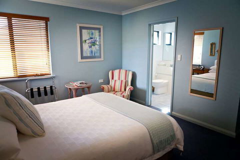 The Beach House At Bayside - Accommodation Guide 6
