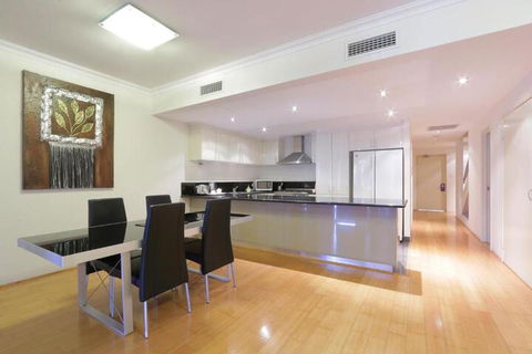 Verandah Apartments - Accommodation Asia 4