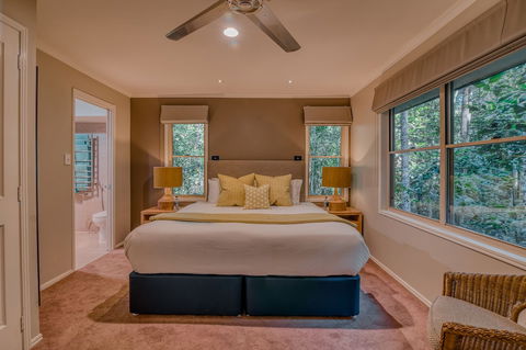 Narrows Escape Rainforest Retreat - Accommodation Guide 6