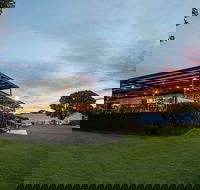 The Huskisson - Accommodation Asia
