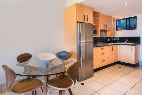 At Waterfront Whitsunday Retreat - Accommodation Guide 4