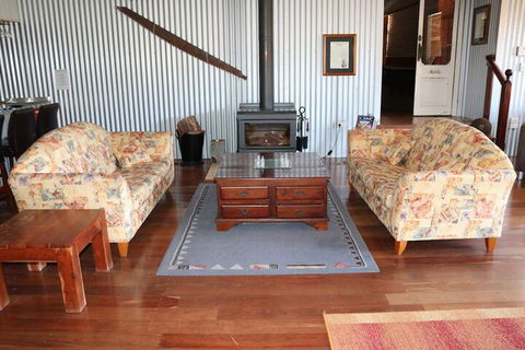 Kendenup Lodge And Cottages - Accommodation Guide 5