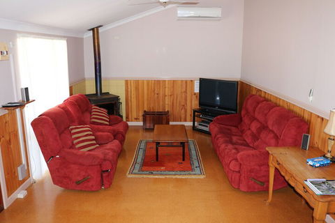 Kendenup Lodge And Cottages - Accommodation Guide 7