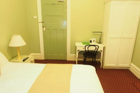 McLaren Hotel - Accommodation Asia 4