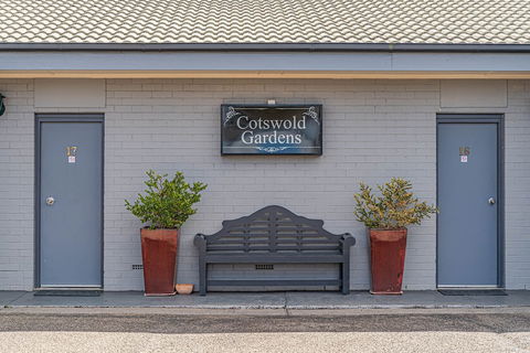 Cotswold Gardens - Accommodation Asia 2