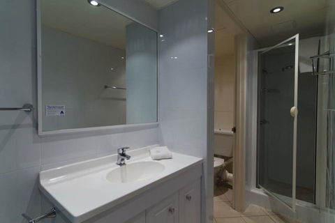 Durham Court Holiday Apartments - Accommodation Asia 4