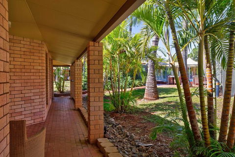 Karratha International Hotel - Accommodation Asia 1