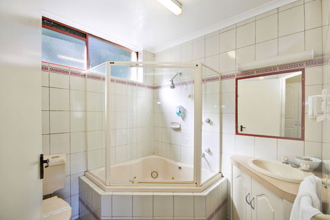 Lorne Coachman Inn - Accommodation Asia 4