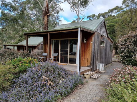 D'Altons Studios - Accommodation Guide 3