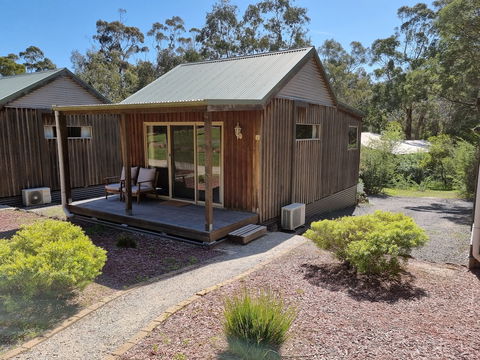 D'Altons Studios - Accommodation Guide 2