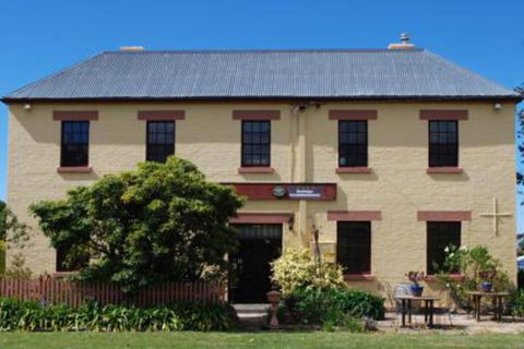 Schouten House - Accommodation Guide 4