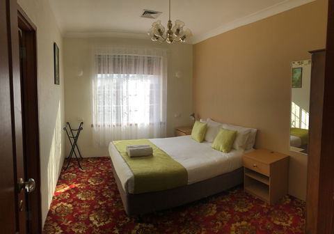 Meramie Motor Inn - Accommodation Guide 3