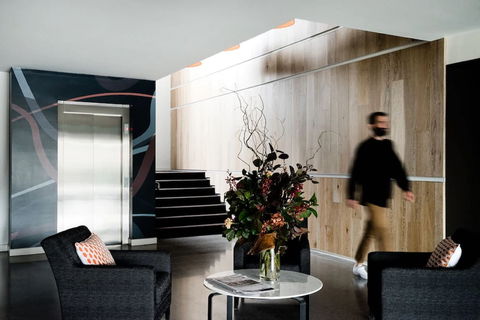 Flinders Hotel - Accommodation Asia 0