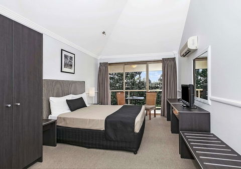 Comfort Inn & Suites Northgate Airport - Accommodation Asia 6