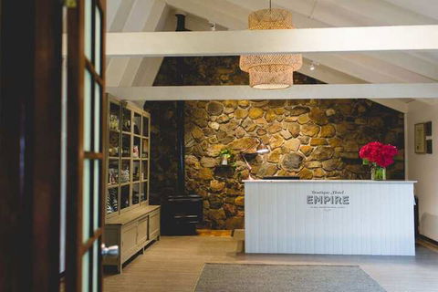 Empire Spa Retreat - Accommodation Guide 5