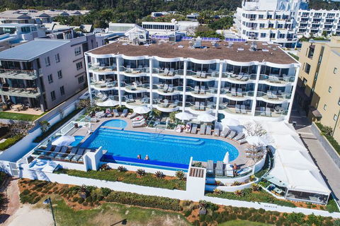 Tingirana Noosa - Accommodation Asia 1