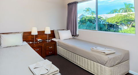Cable Beachside Villas - Accommodation Asia 4