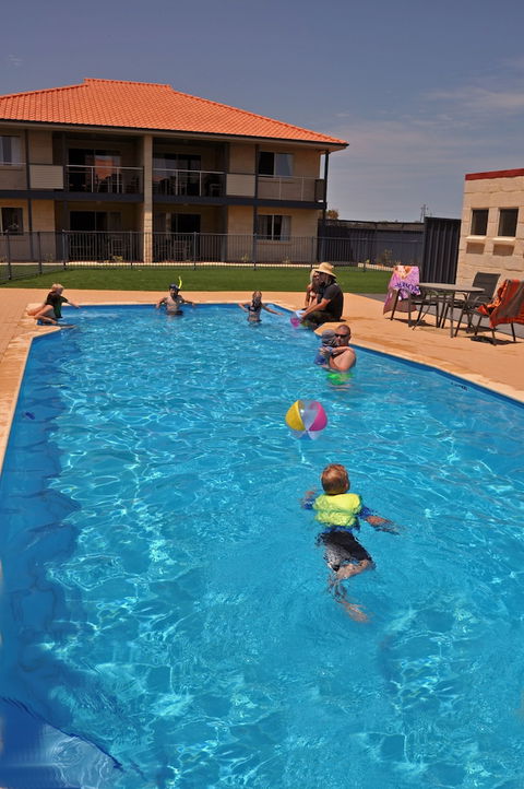 Pinnacles Edge Resort - Accommodation Guide 6