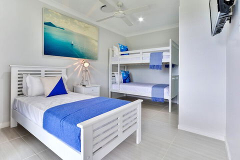 Beach Lodges - Accommodation Guide 5