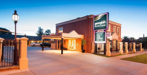 The Georgian Motor Lodge - Accommodation Asia 3