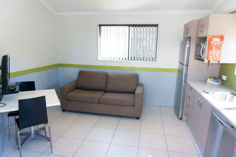 Shoal Bay Holiday Park - Accommodation Asia 6