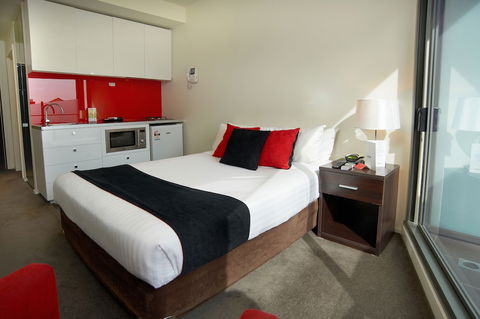 City Edge On Elizabeth - Accommodation Asia 1