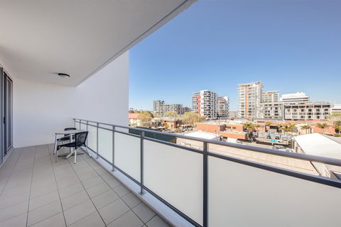 Adina Apartment Hotel Wollongong - Accommodation Asia 5