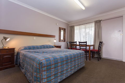 Sleepwell Motel - Accommodation Guide 3
