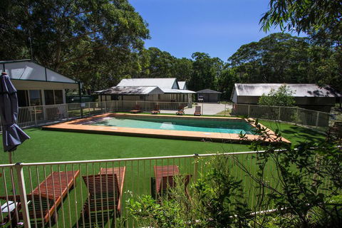 The Retreat Port Stephens - Accommodation Guide 3