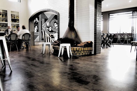 Hotel Gracelands - Accommodation Guide 4