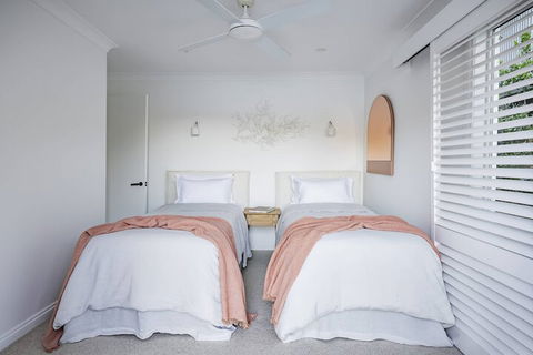 Calabash Bay Lodge - Accommodation Guide 3