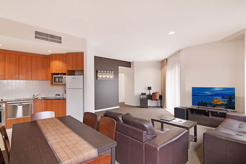 Boulevard On Beaumont - Accommodation Asia 4