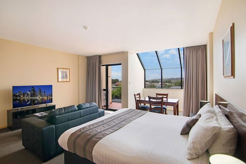 Boulevard On Beaumont - Accommodation Asia 6