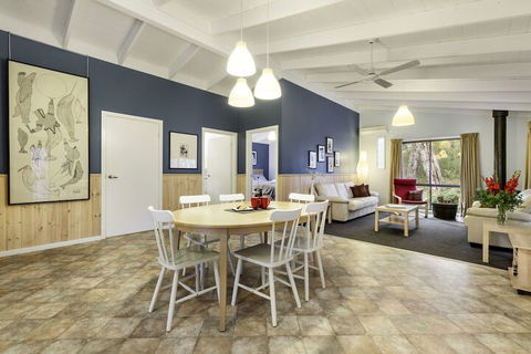 Countrywide Cottages - Accommodation Guide 4
